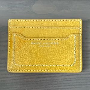 Marc jacobs wallet ( Used but in good condition, minor stain showcased in photo